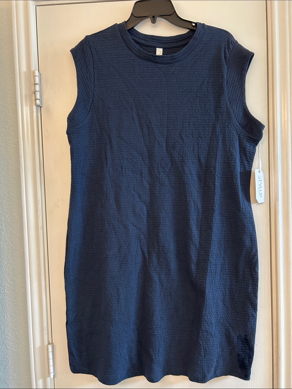 STYLUS Navy Textured Sleeveless Midi Dress